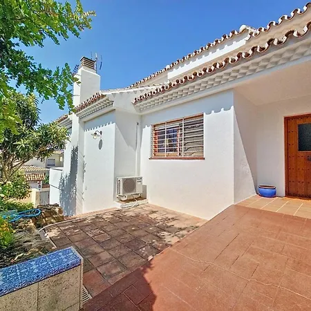 Anniversary With Private Pool Εστεπόνα